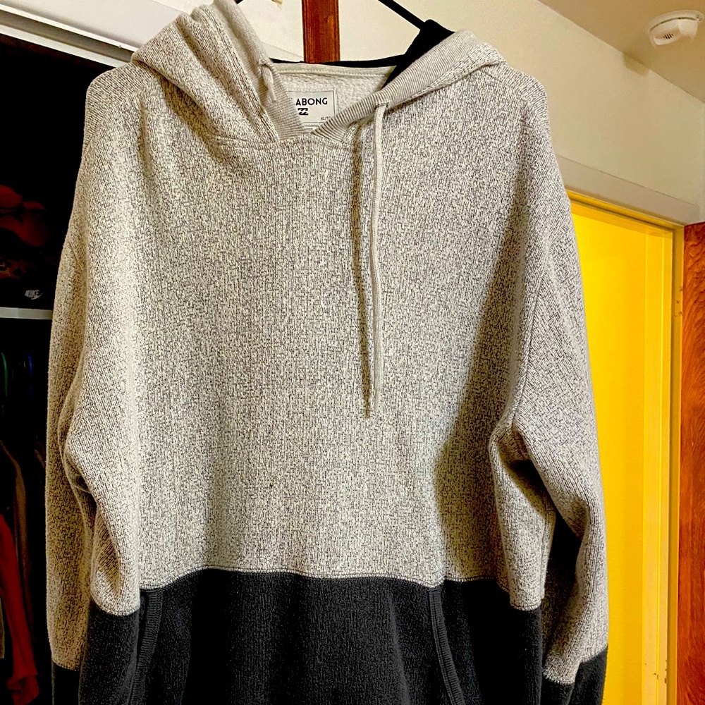 Men’s long sleeve sweater.